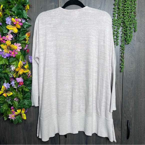 '🌼3/$30🌼Enough About Me.. Beige 3/4 Sleeve V Neck Pullover Sweater Size Large - Picture 13 of 16